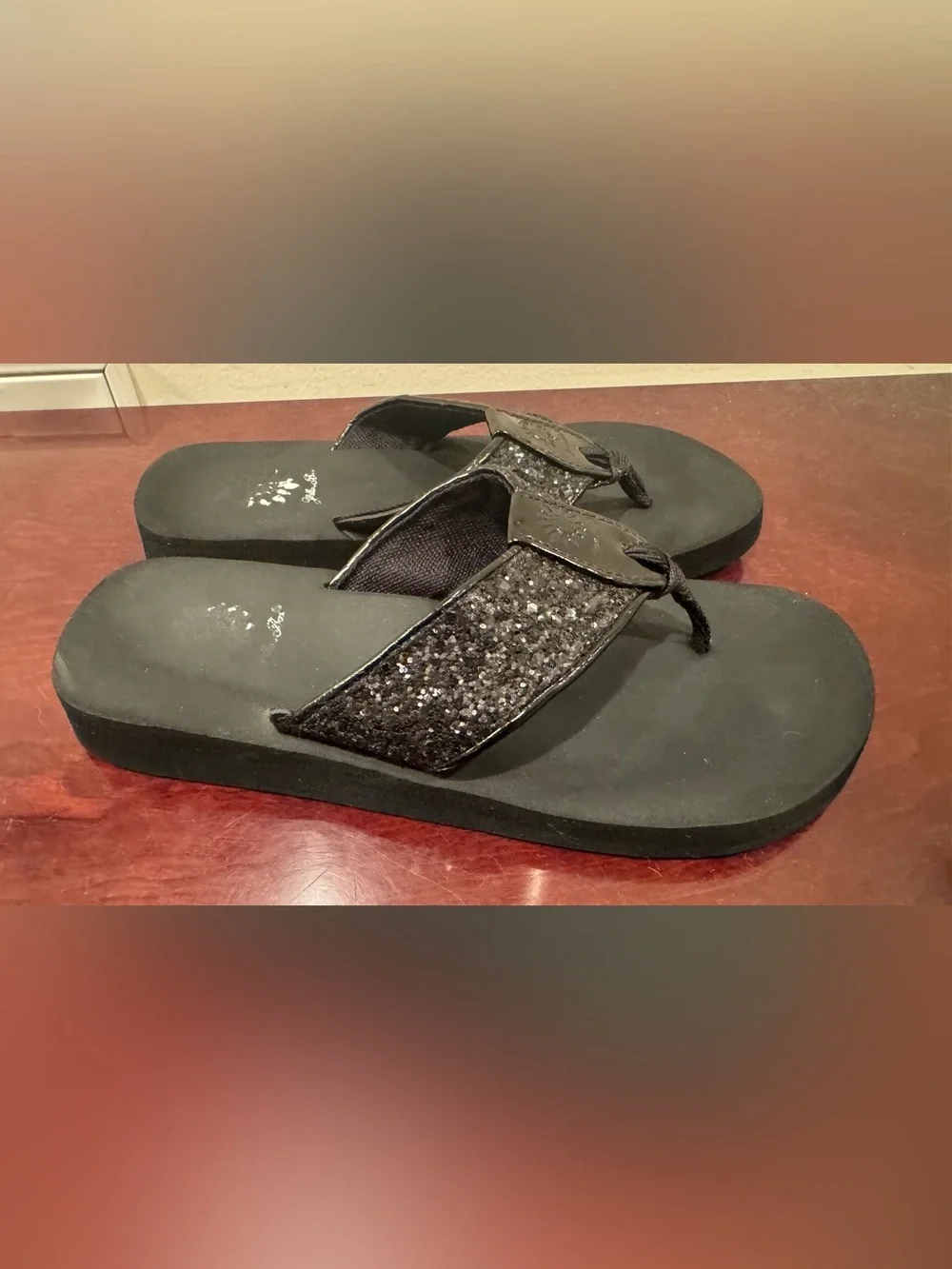 Women’s Black Thong Sparkle Sequin Sandals by Yellow Box - Size 7